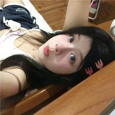 红粉争春
